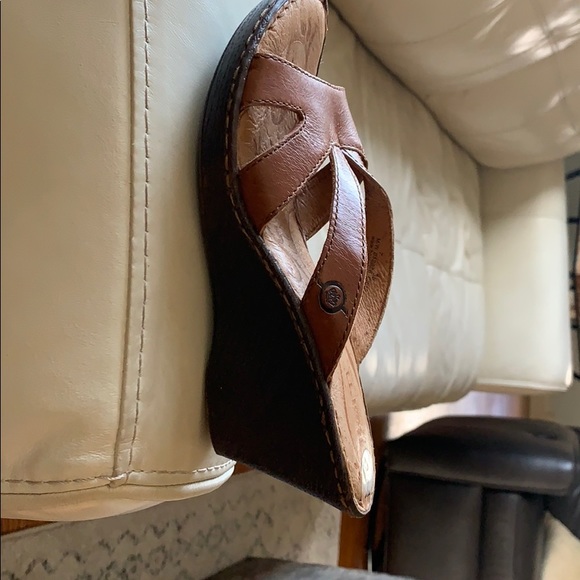 Sandals - Picture 2 of 2